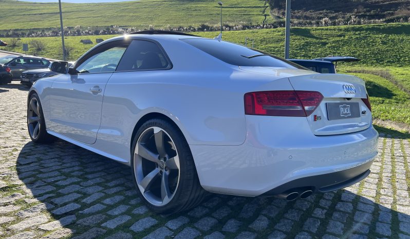 Audi A5 S5 V8 Quattro full