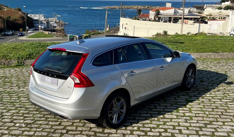 Volvo V60 D5 Summum full