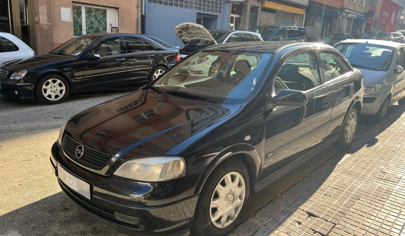 Opel Astra full