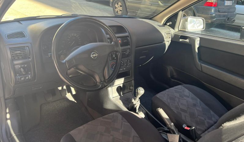 Opel Astra full