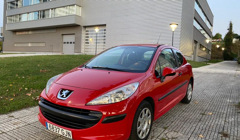 Peugeot 207 full