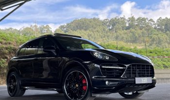 Porsche Cayenne Turbo  S V8 540Cv full