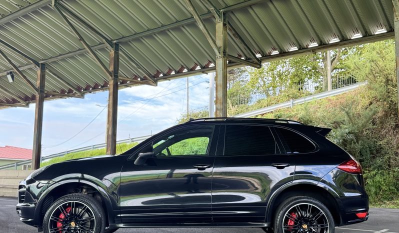 Porsche Cayenne Turbo  S V8 540Cv full