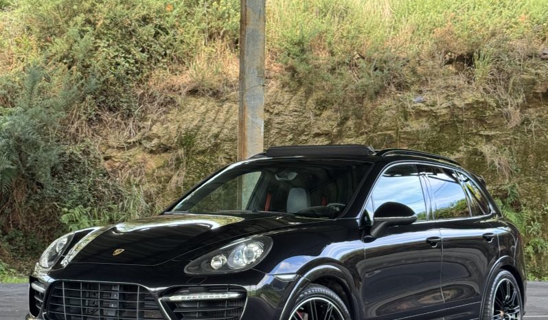 Porsche Cayenne Turbo  S V8 540Cv full