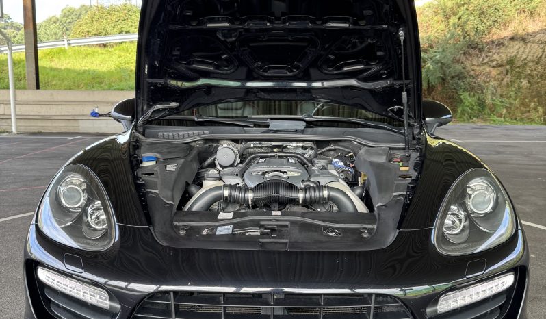 Porsche Cayenne Turbo  S V8 540Cv full