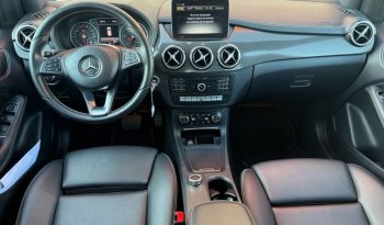 MERCEDES B200 AMG LINE full