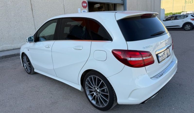 MERCEDES B200 AMG LINE full