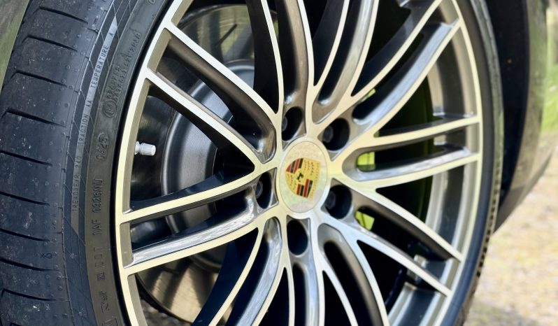 Porche Panamera 4 E-Hybrid full