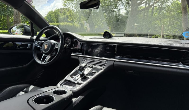 Porche Panamera 4 E-Hybrid full