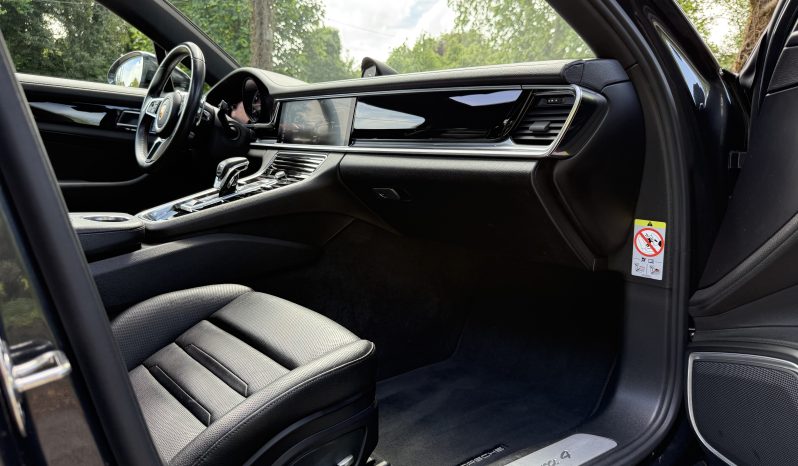 Porche Panamera 4 E-Hybrid full