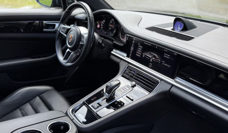 Porche Panamera 4 E-Hybrid full