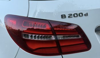 MERCEDES B200 AMG LINE full