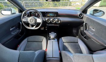 MERCEDES-BENZ A200 AMG LINE full