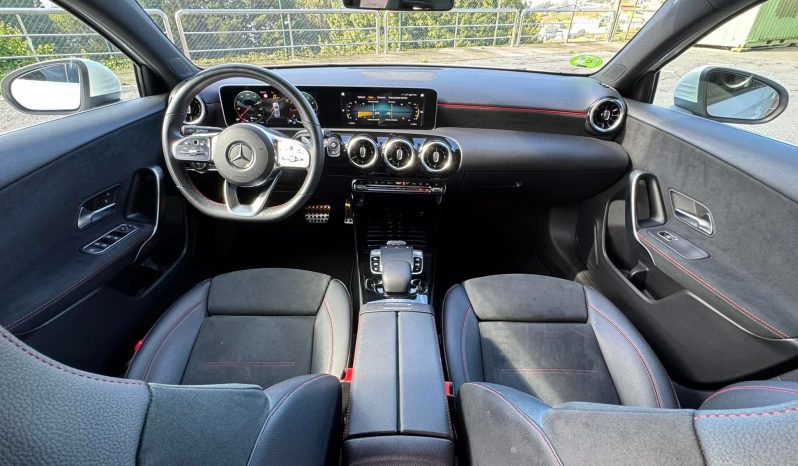 MERCEDES-BENZ A200 AMG LINE full