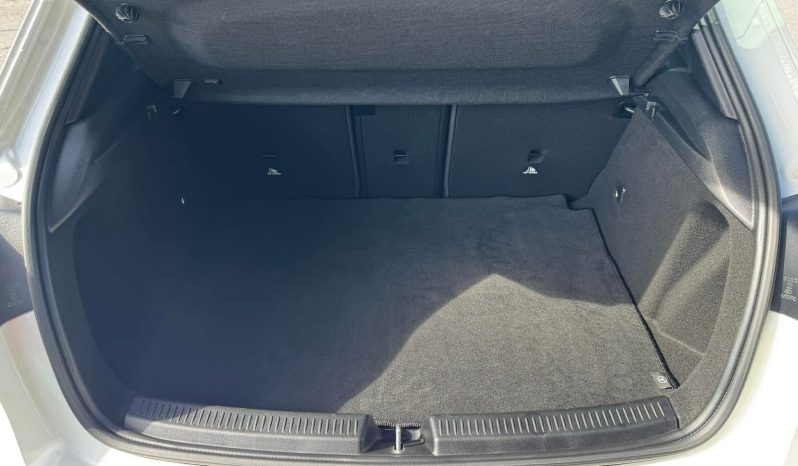 MERCEDES-BENZ A200 AMG LINE full