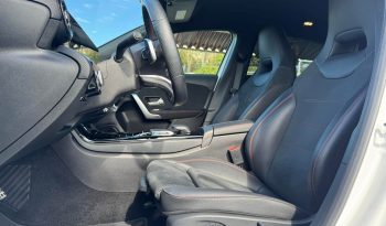 MERCEDES-BENZ A200 AMG LINE full