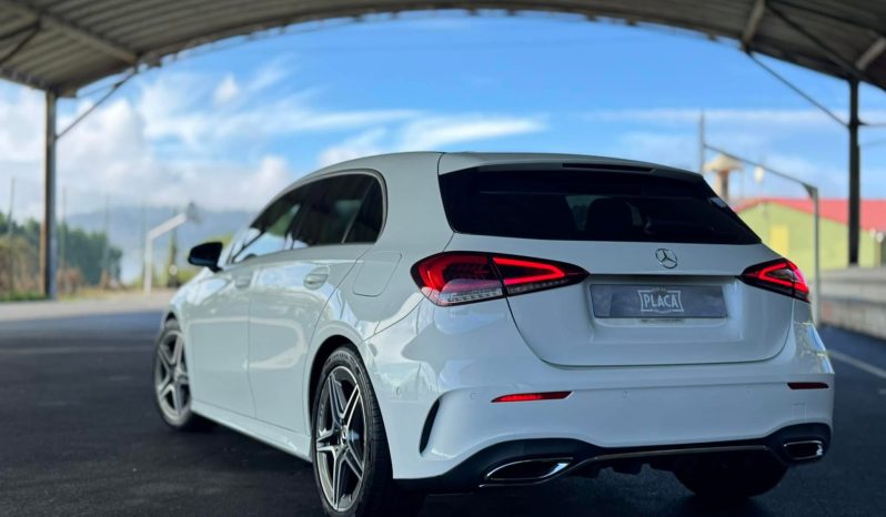 MERCEDES-BENZ A200 AMG LINE full