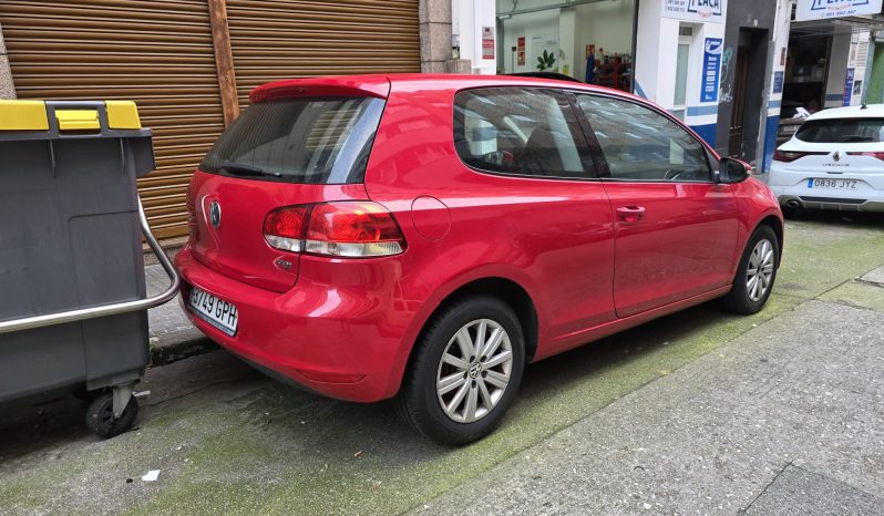 Volkswagen Golf Sport full