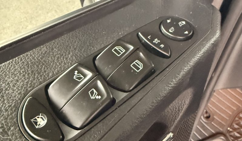 Mercedes-Benz Viano Camper full