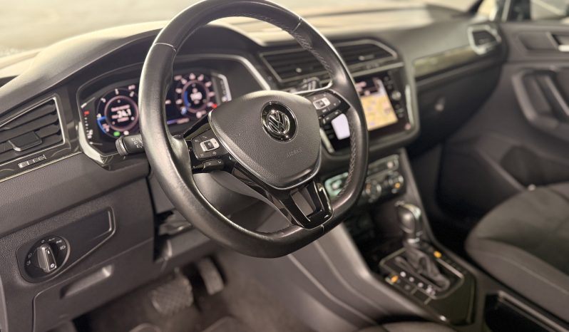 Volkswagen Tiguan R. Line-Sport full